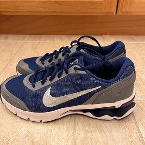 NWT Nike REAX RUN 10 Shoes